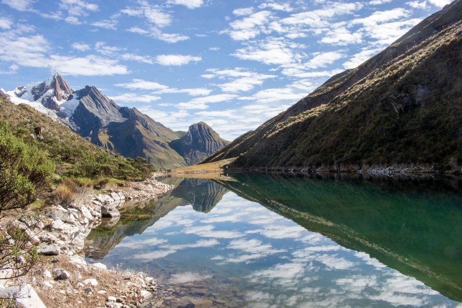 A Realistic Routine for Trail Navigation, Water Filtration & Safety That Fits a Busy Life